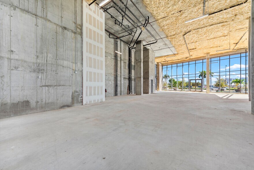 More Photos Of 21550 Biscayne Blvd, Aventura Office For Lease