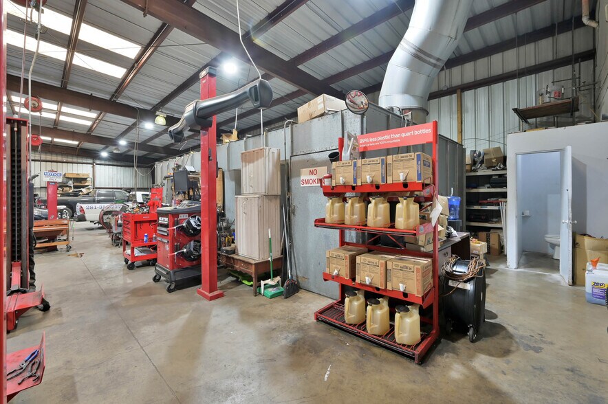More Photos Of 3050 Farm To Market 2920 Rd, Spring Auto Repair For Sale