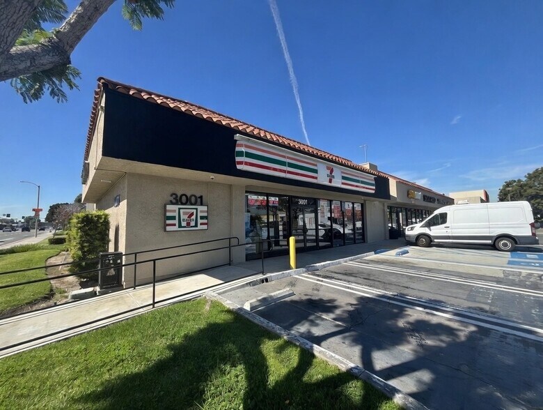 Primary Photo Of 3001 Bristol St, Costa Mesa Storefront For Lease