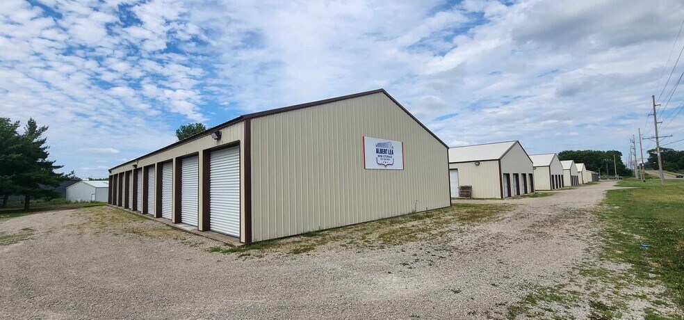 More Photos Of 301 E Rezin Ave, Albert Lea Self Storage For Sale