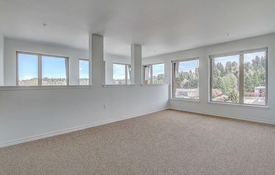 More Photos Of 12345 NE 115TH Pl, Kirkland Apartments For Lease