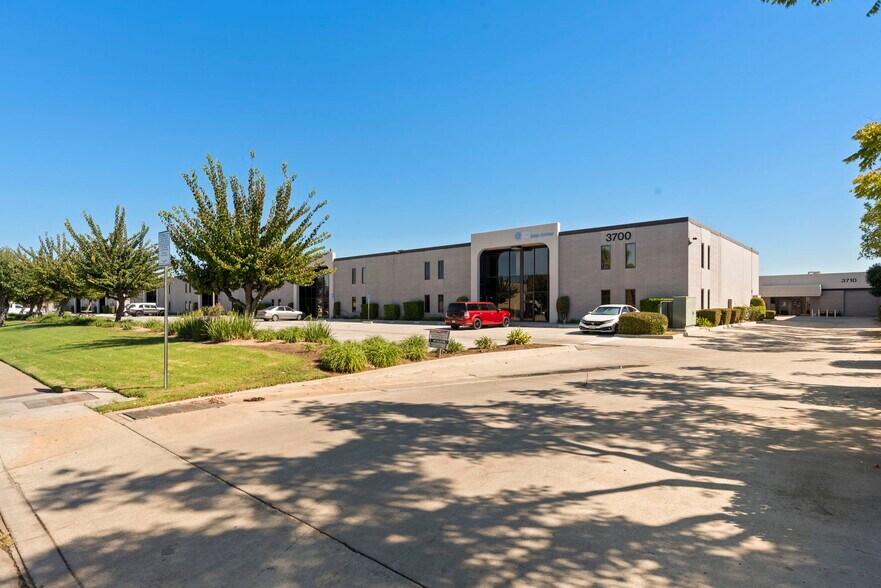 Primary Photo Of 3700 N Industry Ave, Lakewood Research And Development For Lease