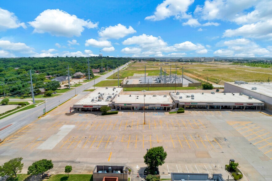 More Photos Of 2317-2321 W University Dr, Denton Unknown For Lease