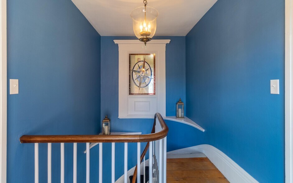 More Photos Of 110 Chapel St, Portsmouth Office For Lease