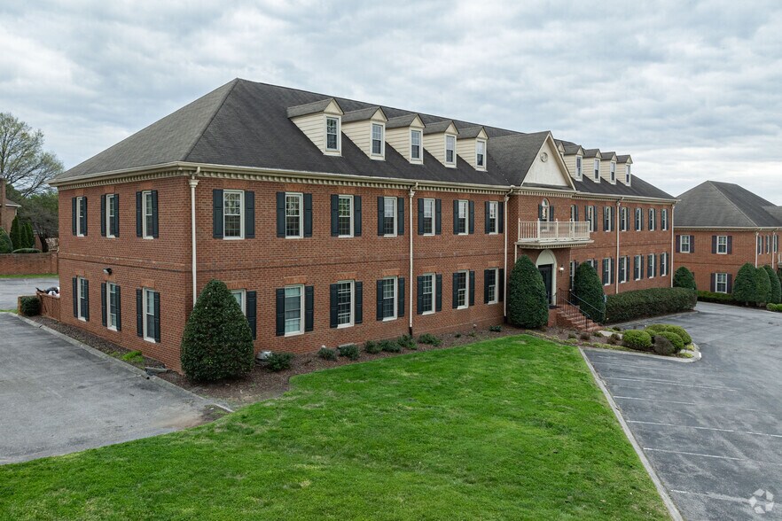 Primary Photo Of 109 Hazel Path, Hendersonville Office For Lease