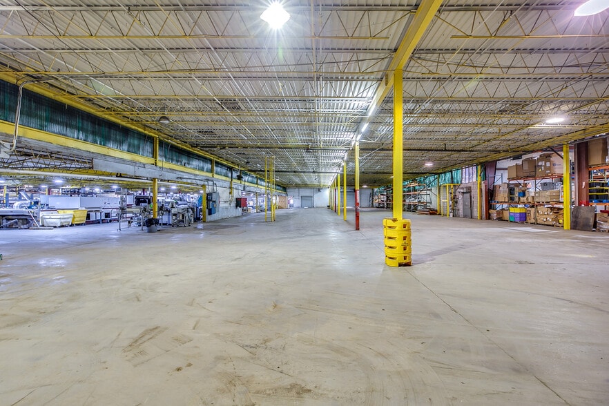 More Photos Of 500 1st Ave, Mount Pleasant Manufacturing For Lease