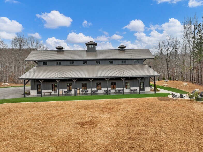 More Photos Of 3263 Tanners Mill Rd, Gainesville Specialty For Sale