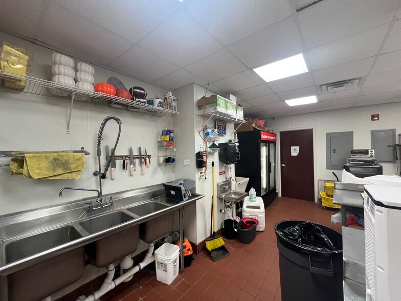 More Photos Of 488 Broadway, Bayonne Storefront For Sale