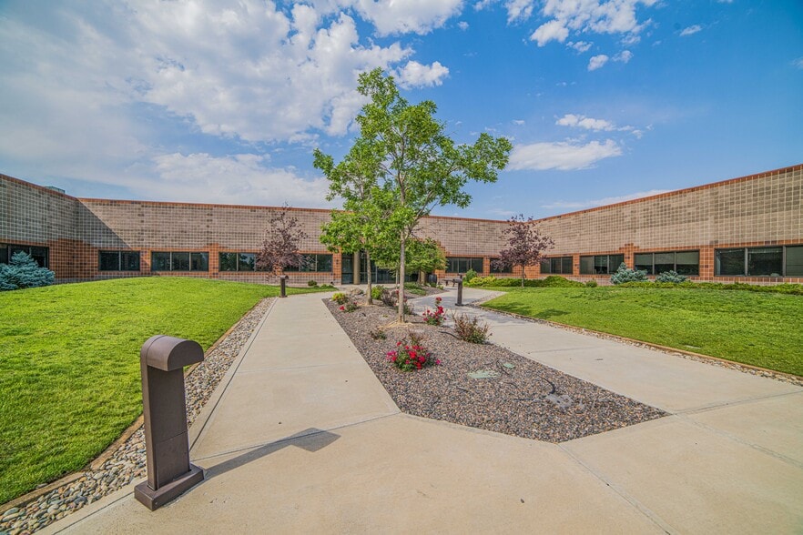 More Photos Of 1915 Aerotech Dr, Colorado Springs Office For Lease