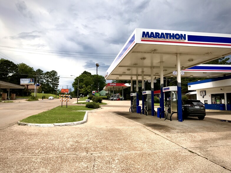 Primary Photo Of 400 E McDowell Rd, Jackson Service Station For Sale