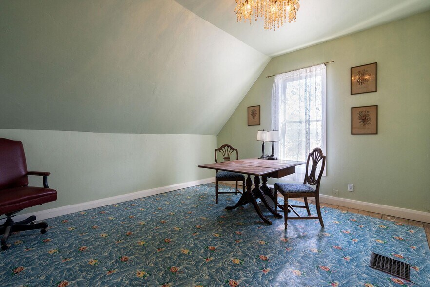 More Photos Of 203 5th Ave W, Kalispell Freestanding For Sale