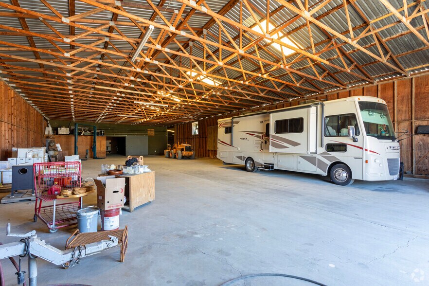 More Photos Of 133 S Whitworth Rd, Newman Warehouse For Lease