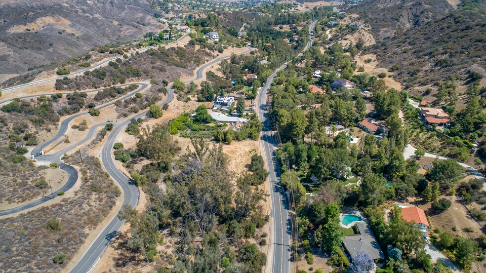 More Photos Of 24577 Mulholland, Calabasas Land For Sale