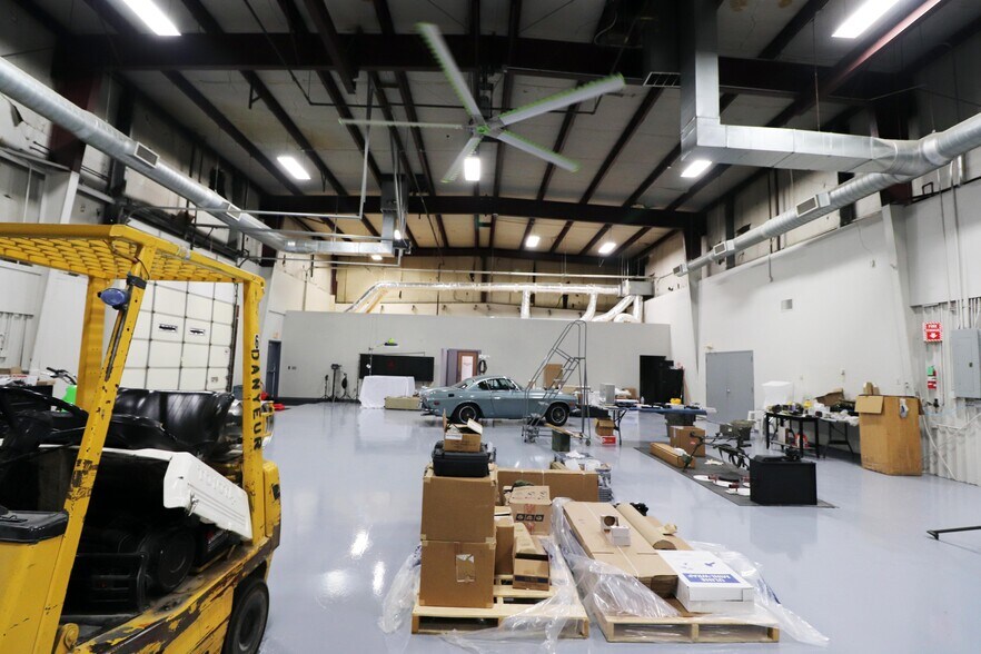 More Photos Of 4121 S 72nd Ave, Tulsa Service For Sale