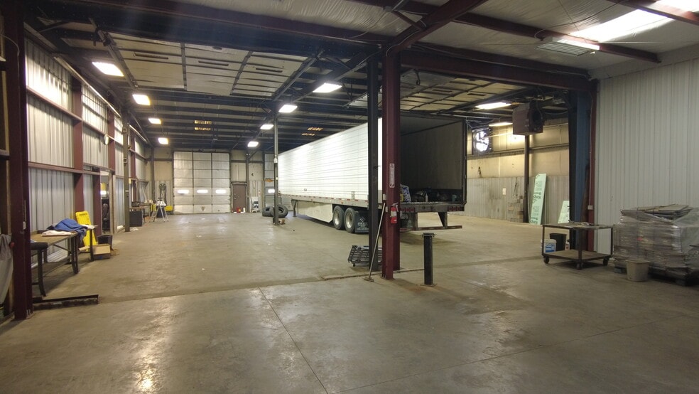 More Photos Of 120 Belcher Rd, Boiling Springs Warehouse For Lease