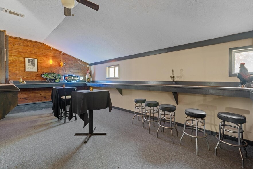 More Photos Of 607 Butts Mill Rd, Pine Mountain General Retail For Sale