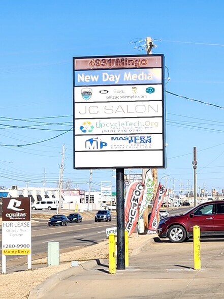 More Photos Of 4931 S Mingo Rd, Tulsa Flex For Lease