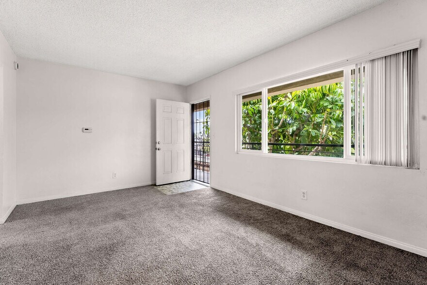 More Photos Of 4415 Rosebud Ln, La Mesa Apartments For Sale