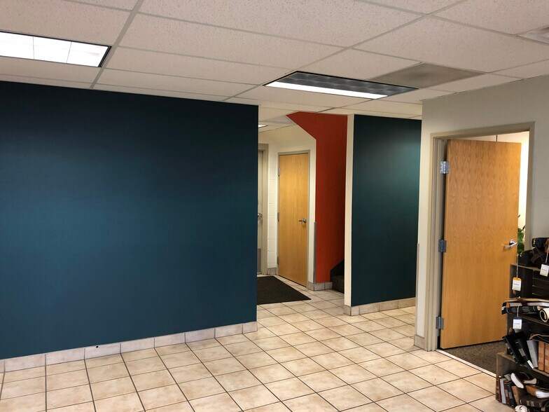 More Photos Of 115-119 N 1330 W, Orem Manufacturing For Lease