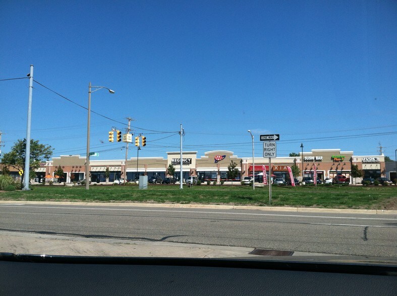 More Photos Of 3415 E Sagniaw St, Lansing Unknown For Lease