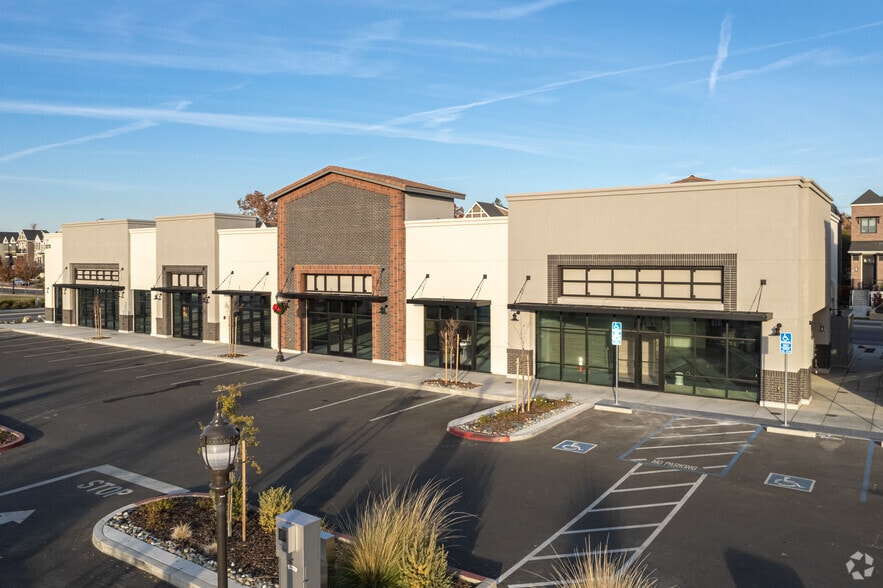 More Photos Of 3680 Crocker Dr, Sacramento Unknown For Lease