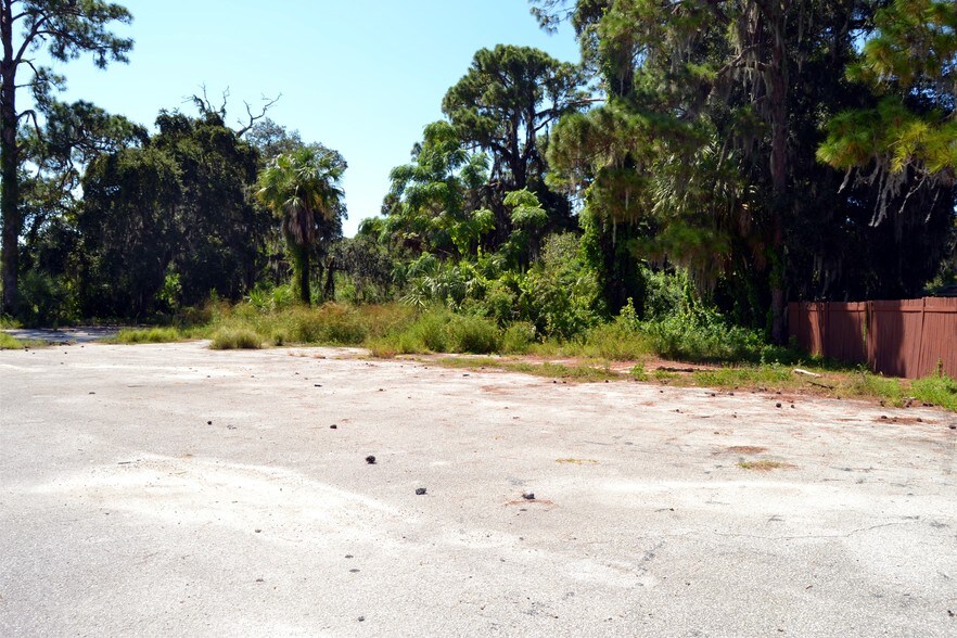 More Photos Of 8231 US Hwy 19 N, Port Richey Land For Lease