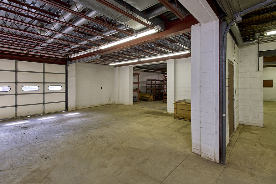 More Photos Of 6328 Elk River Rd, Clendenin Auto Repair For Sale