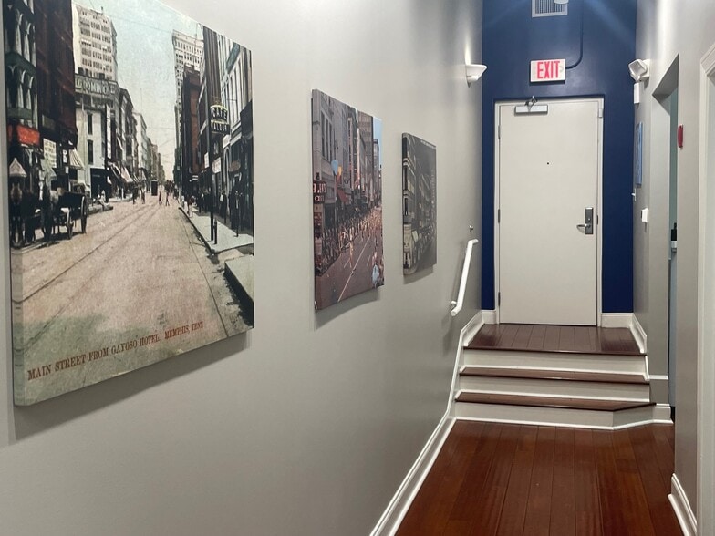 More Photos Of 95 S Main St, Memphis Storefront Retail Office For Sale