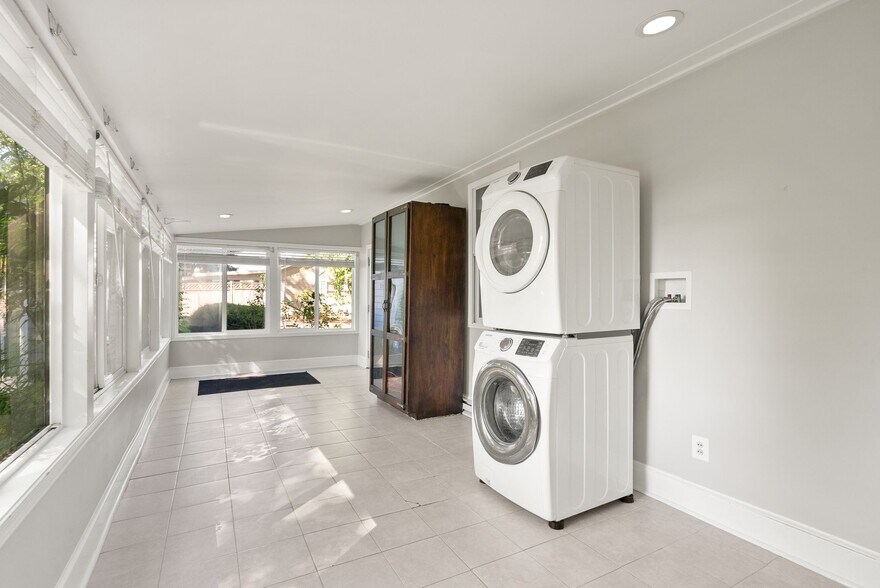 More Photos Of 17423 Wilson St, Dumfries Multifamily For Sale