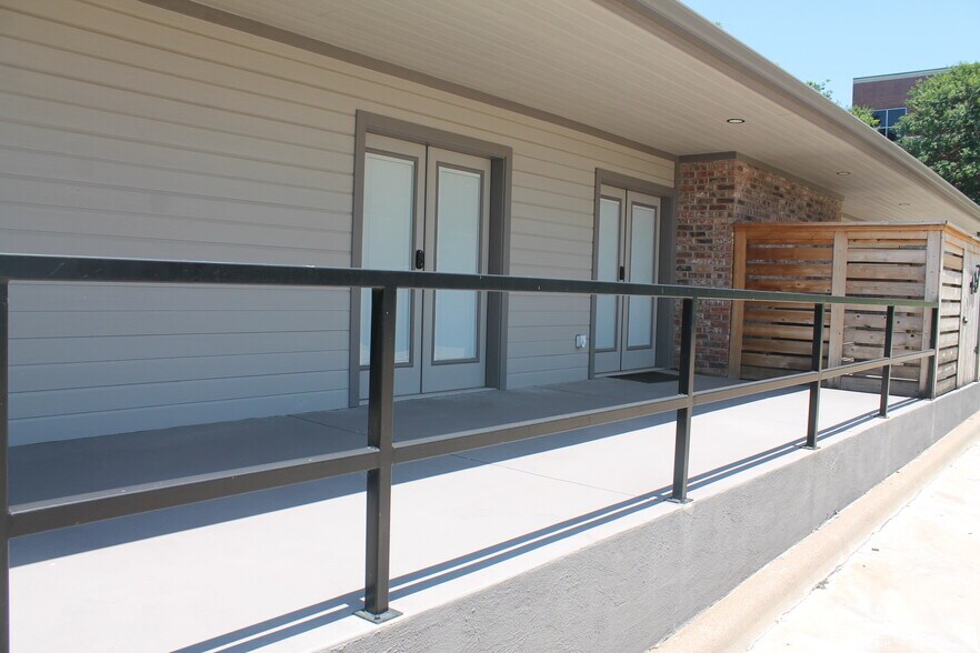 More Photos Of 3400 Hillcrest Dr, Waco Medical For Sale