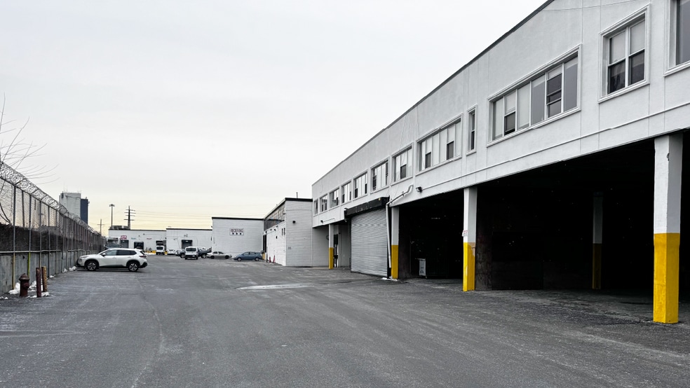 More Photos Of 18220 Liberty Ave, Jamaica Warehouse For Lease