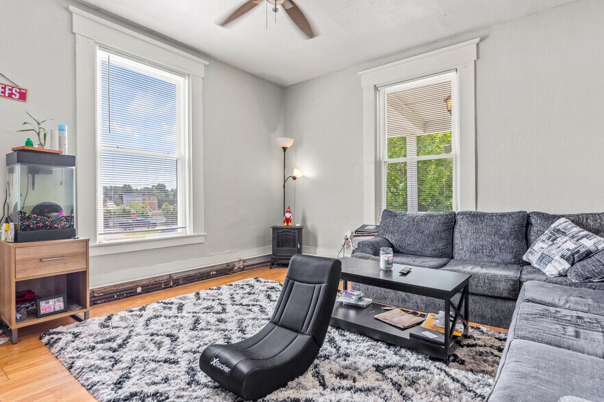 More Photos Of 8 Jordan St, Berwick Apartments For Sale