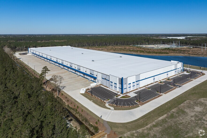 More Photos Of 759 Autonomous Dr, Ridgeville Distribution For Lease