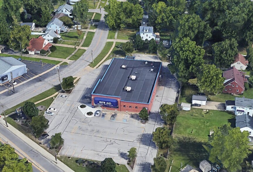 More Photos Of 1560 Parkman Rd NW, Warren Drugstore For Sale