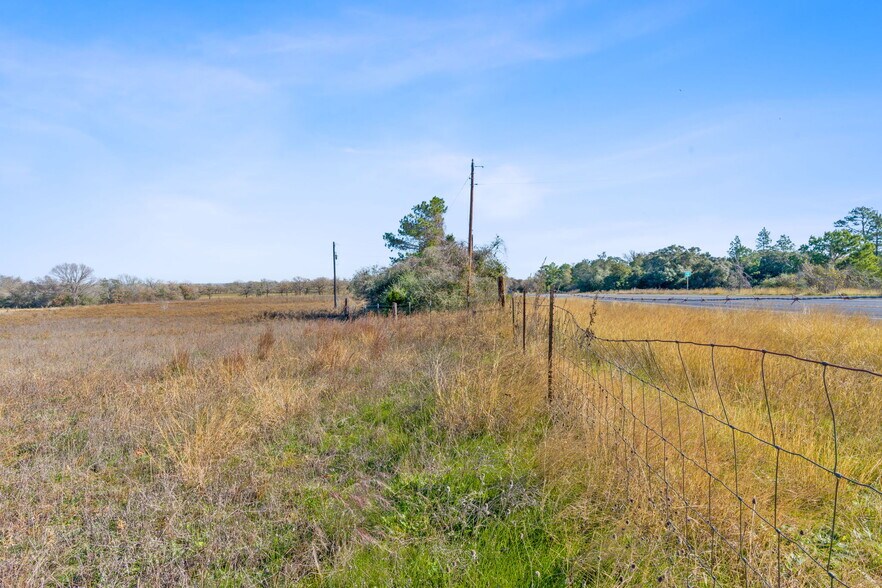 More Photos Of 10866 US-90, Harwood Land For Sale
