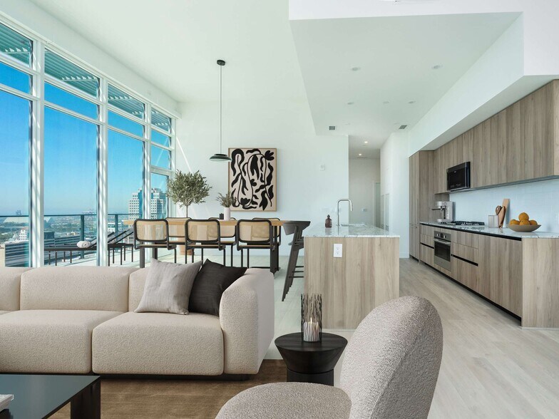 More Photos Of 330 E 3rd St, Long Beach Apartments For Lease