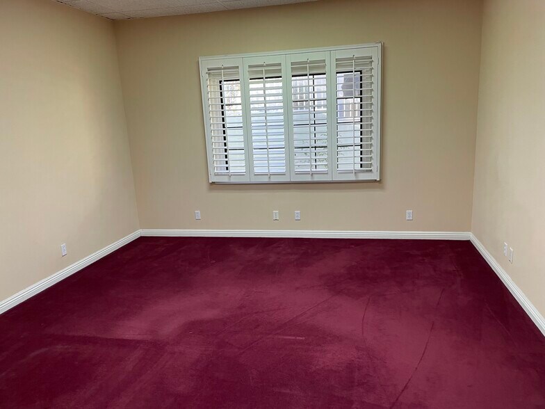 More Photos Of 71650 Sahara Rd, Rancho Mirage Office For Lease