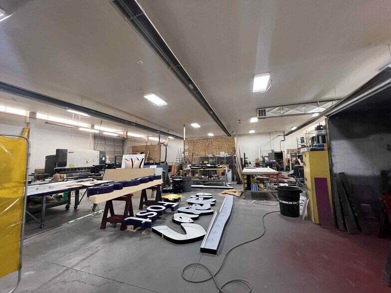 More Photos Of 1339 W 3300 S, Ogden Warehouse For Lease