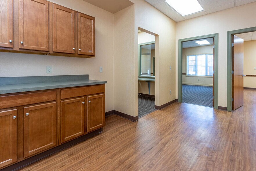 More Photos Of 90 Professional Pky, Lockport Medical For Lease