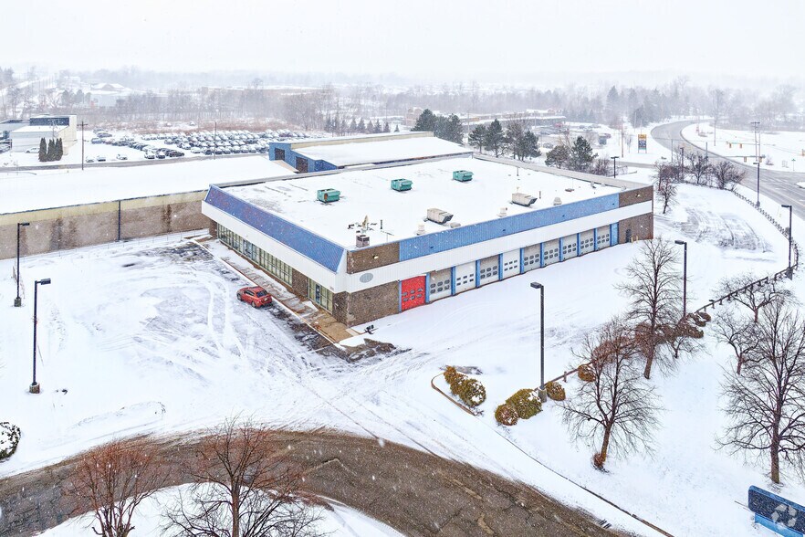 More Photos Of 1181 N Greece Rd, Rochester Freestanding For Lease