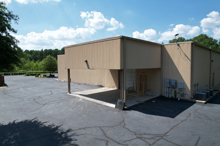 More Photos Of 9100 Brockington Rd, Sherwood Freestanding For Sale