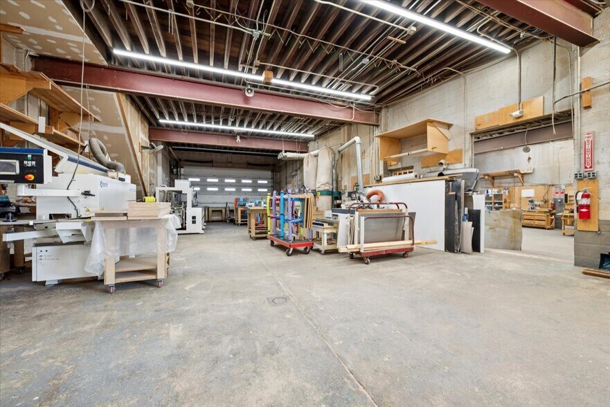 More Photos Of 401 State Route 202, Raritan Freestanding For Lease