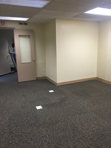 More Photos Of 2101 S 19th St, Philadelphia Office For Lease