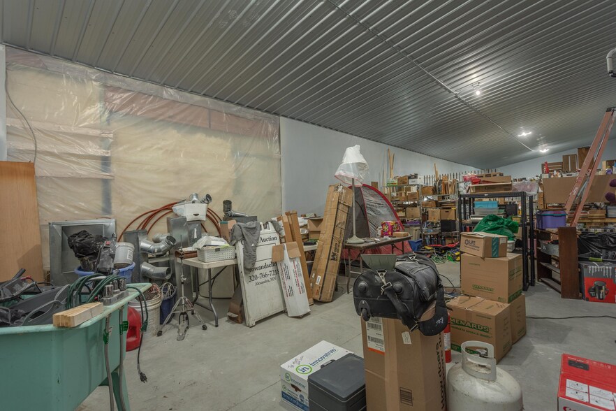 More Photos Of 815 E 1st Ave, Osakis Flex For Lease