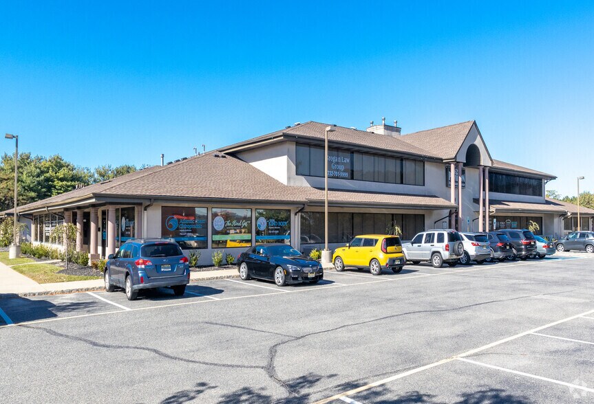 More Photos Of 74 Brick Blvd, Brick Unknown For Lease