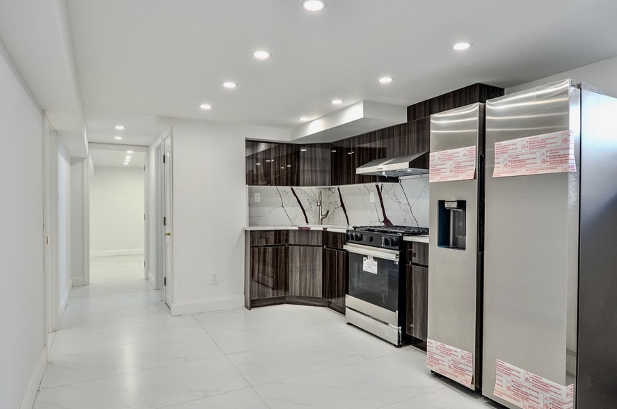 More Photos Of 776 Hempstead Ave, West Hempstead Specialty For Sale