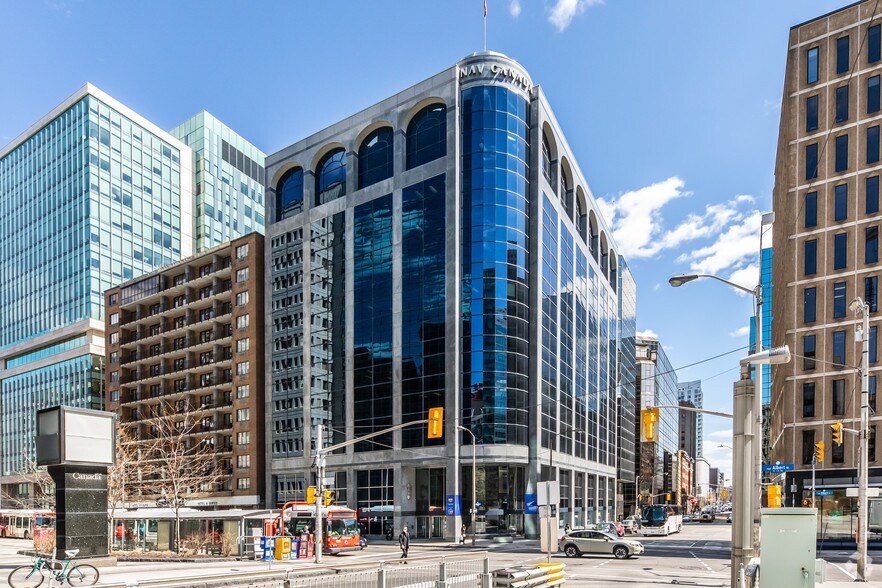 Primary Photo Of 77 Metcalfe St, Ottawa Office For Lease