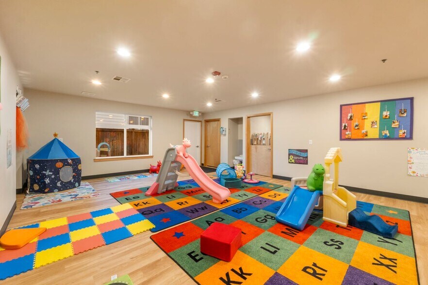 More Photos Of 20503 193rd Ave E, Orting Daycare Center For Sale