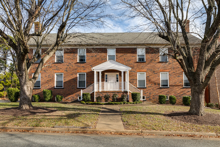 Primary Photo Of 7300 Hanover Green Dr, Mechanicsville Office For Sale