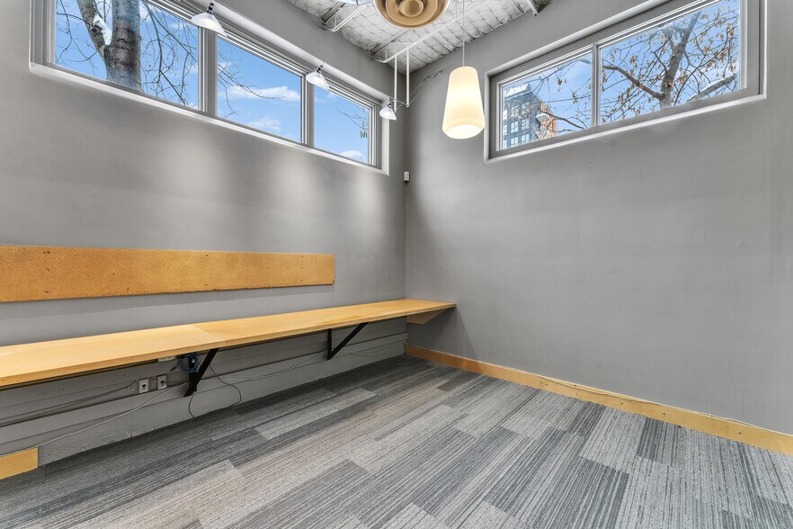 More Photos Of 43-45 Eccles St, Ottawa Office For Sale
